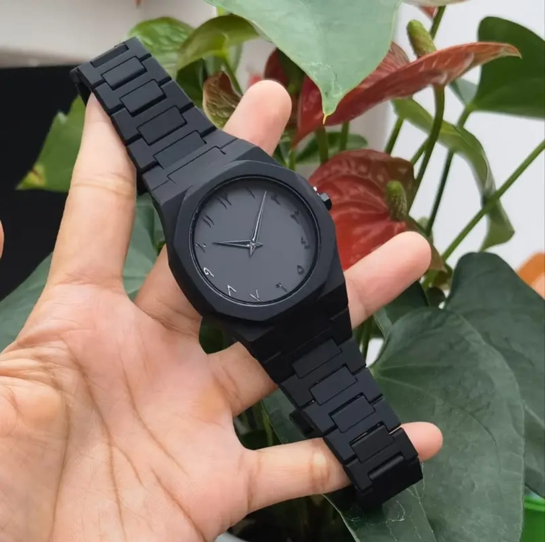 Black Arabic Aura Watch